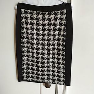 Dkny houndstooth skirt, size 6